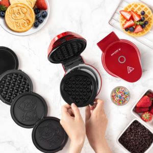 Personal+Waffle+Maker+With+7+Removable+Plates